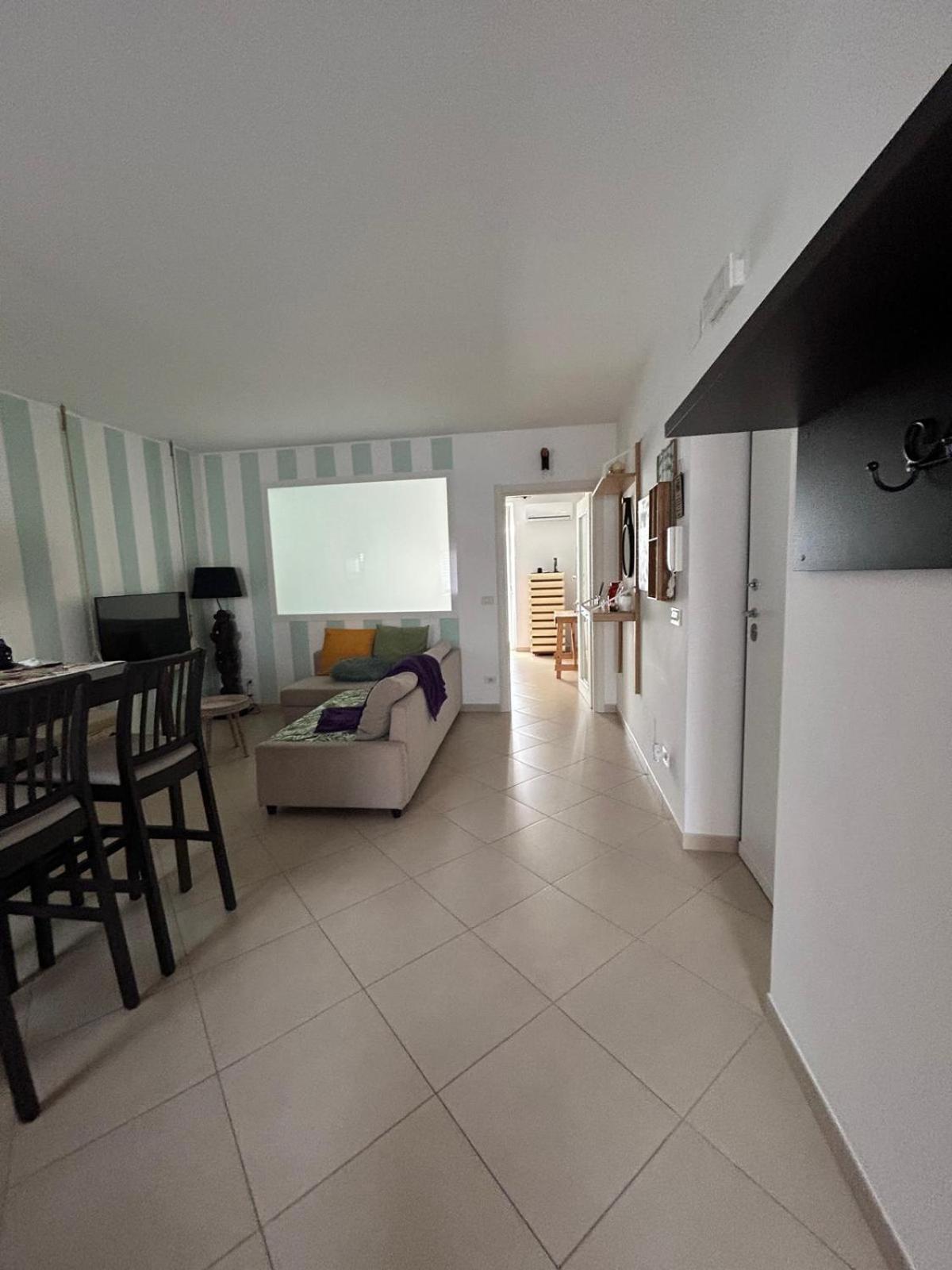 Titti'S Place Bari Esterno foto